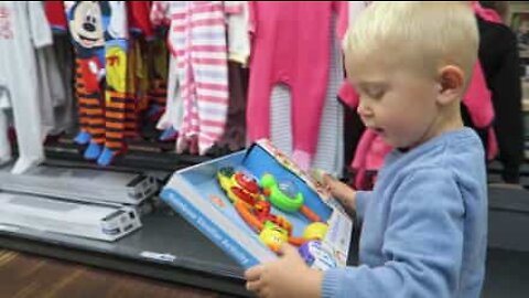 Ecco cosa succede quando sono i bambini a fare la spesa