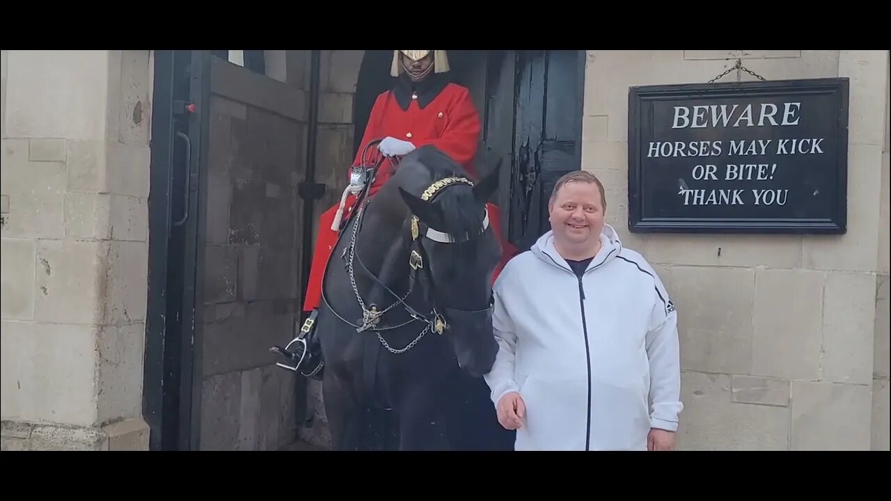 Keep yanking the Reins #horseguardsparade