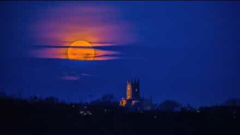 A única Super Lua de 2017 filmada no céu de Rhode Island