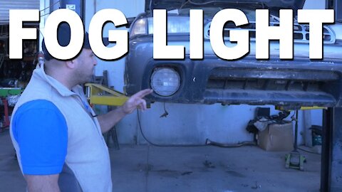 How to remove and replace a fog light - 1998 Subaru Outback Legacy