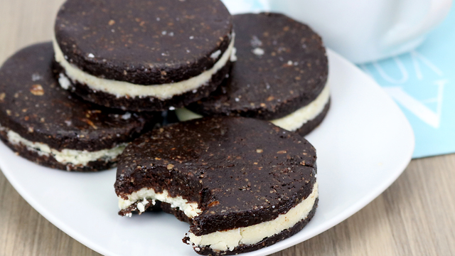 Low-Carb Oreos