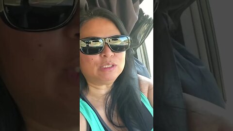 STEREOTYPES(?) OF TEXAS 🤠 🐮 WHILE DRIVING #vanlife #solofemalevanlife #travel #livinginavan