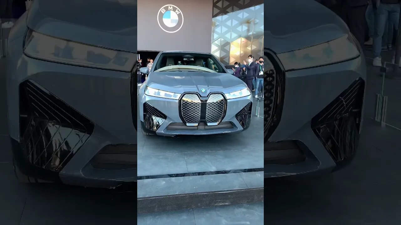 #bmw #chameleon changing colors at #ces #ces2022 #bimmer #bimmerlife #bmwces