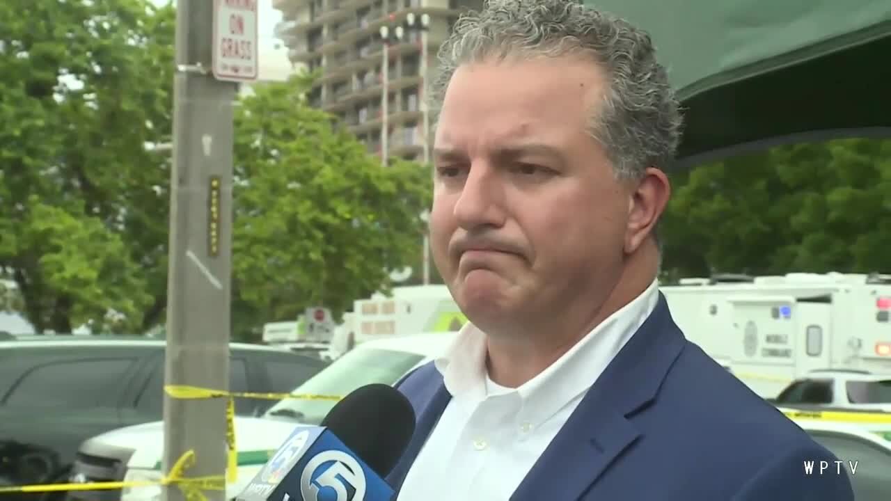 Jimmy Patronis gets emotional speaking about 'amazing heroes' risking their lives to help after Surfside condo collapse