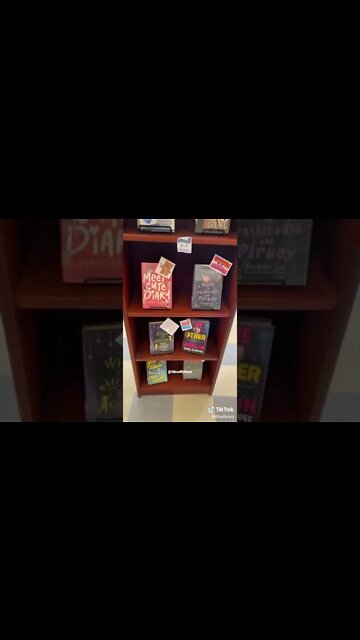 Librarian at Forest Hills High / NYCSchools, promotes pornographic books for students to check out