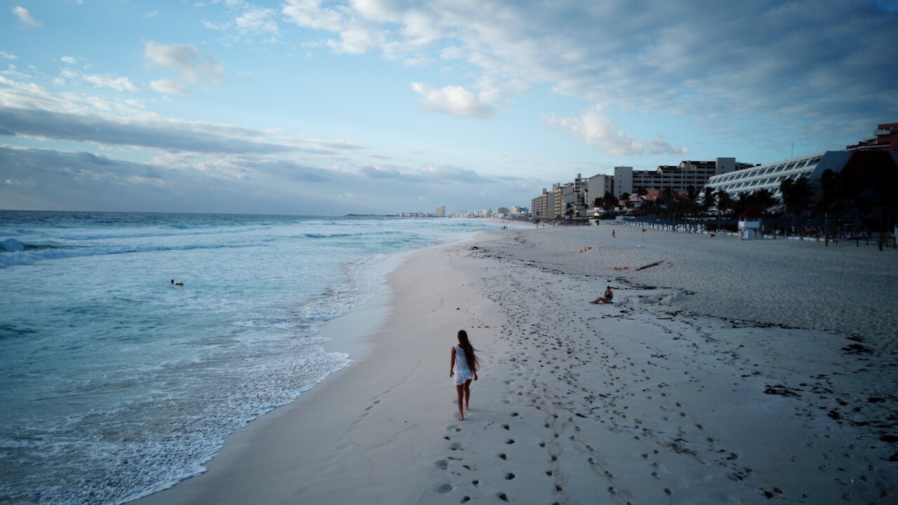 Mexico Cancun before lockdown Covid-2019