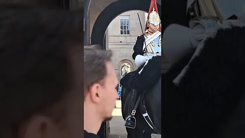 Get you hand of the guard #horseguardsparade