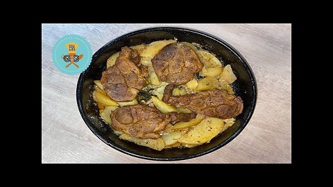 Greek Oven Baked Lemon Pork Chops / Μπριζόλες Χοιρινές Λεμονάτες Με Πατάτες Στο Φούρνο