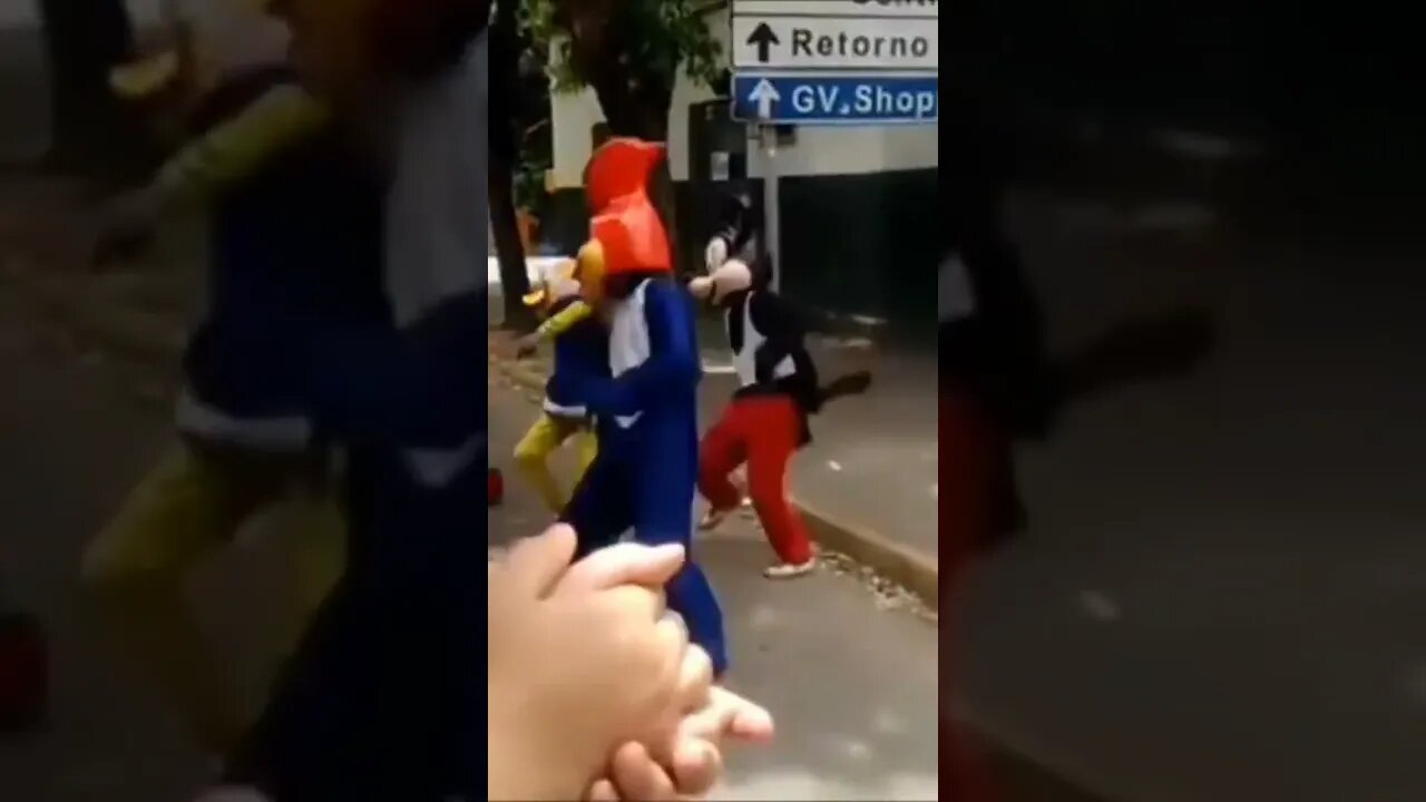 DANÇANDO PATO DONALD, MICKEY MOUSE, PICA-PAU E FOFÃO NA CARRETA DA ALEGRIA, LIKE