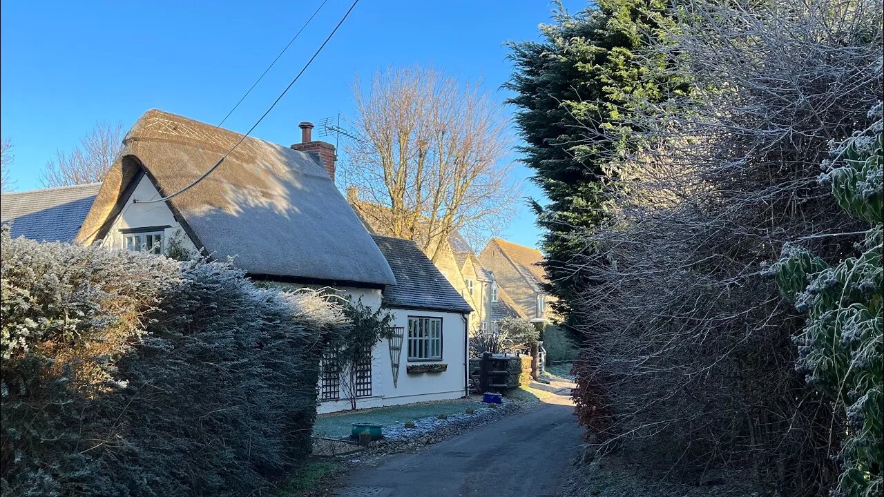 "FROSTY" Early Morning Walk - Small English Village