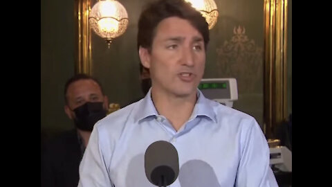 TURDeau announced federal funding for businesses that choose to use "vaccine passports"