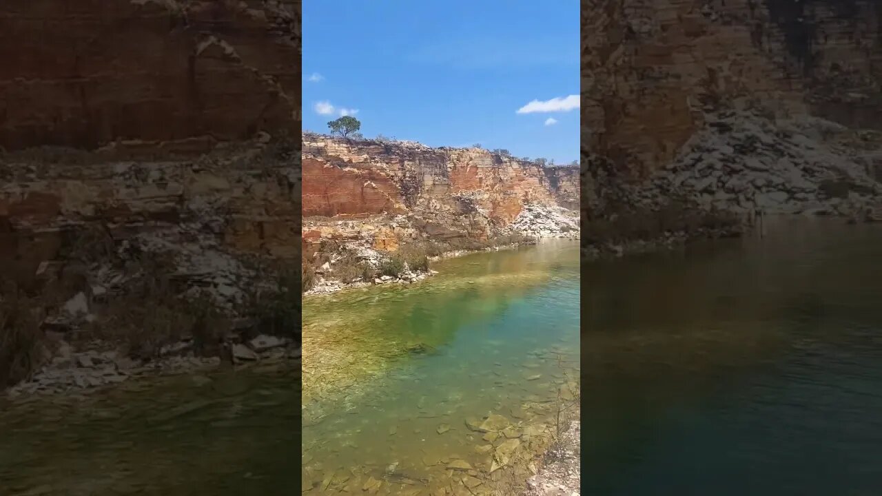 Pedreira da Lagoa Azul - São Batista da Glória/MG.