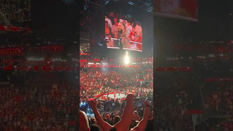 Crowd sings Seth Rollins song after Raw