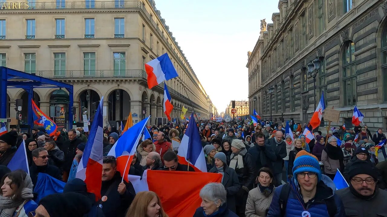 Manifestation place des Victoires à Paris le 17/12/2022 - Cortège national de la résistance - 4