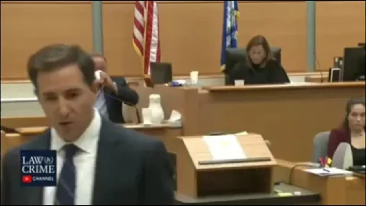 LOL Alex Jones pauses court for ad break 🤣