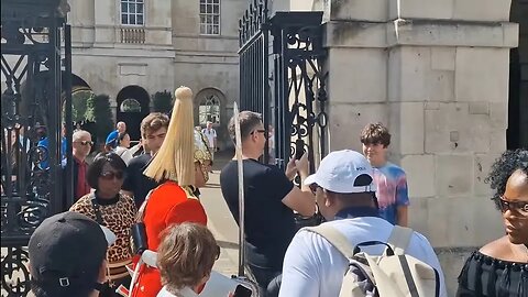 Tourist reaction to make way #horseguardsparade