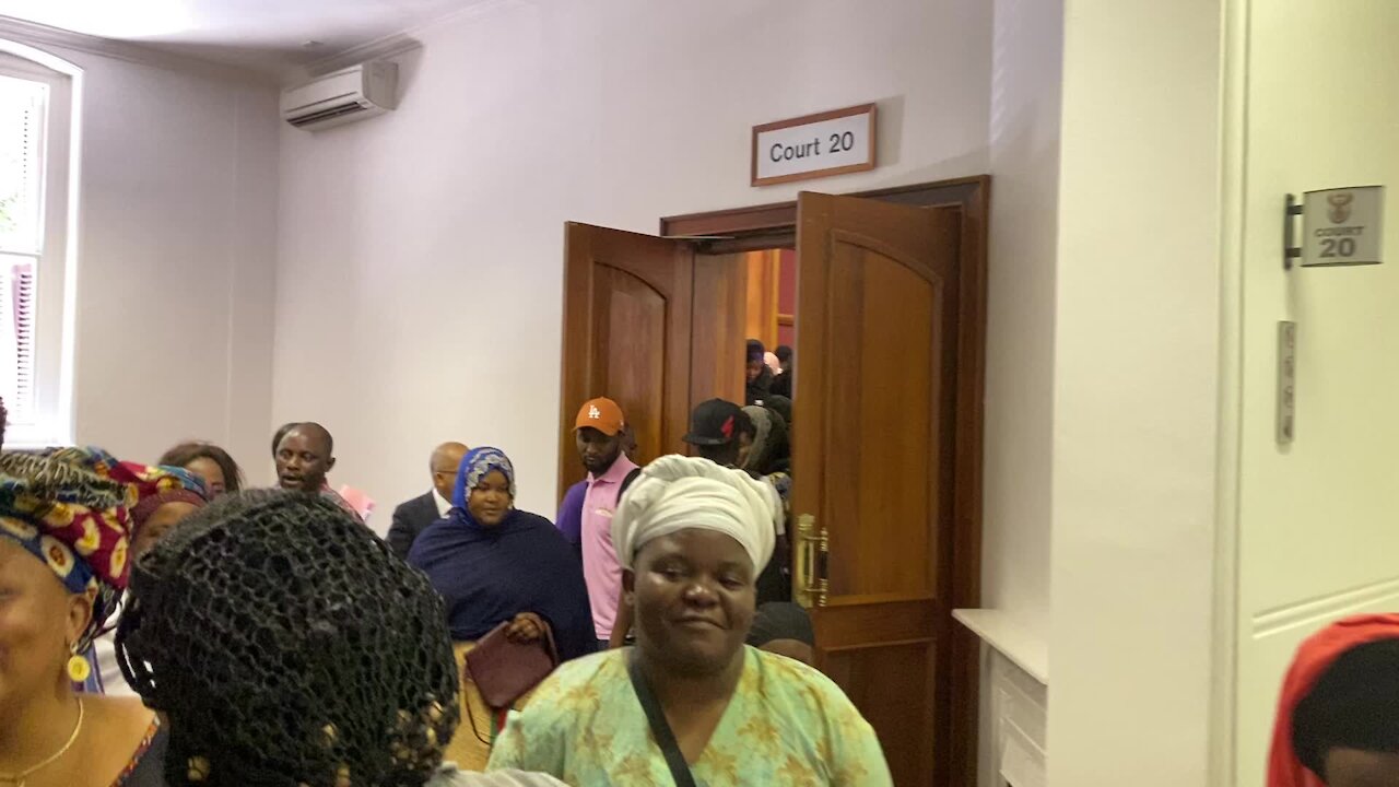 SOUTH AFRICA - Cape Town - Refugees occupying the Central Methodist Church at Cape High Court(Video) (PJW)