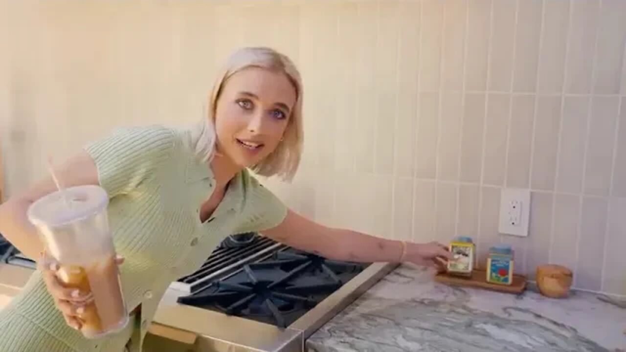 Inside Emma Chamberlain's Radiant New Home | Open Door | Architectural Digest 1
