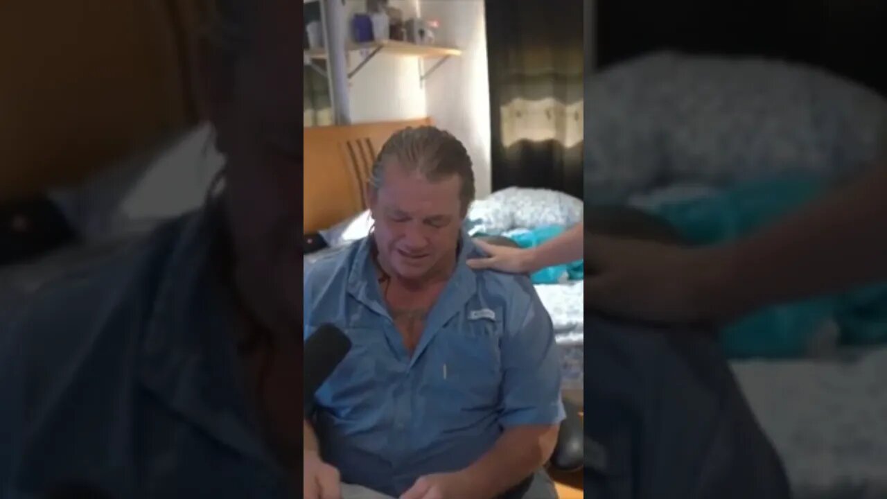 Dope: Gamer Surprises His Dad Live On Stream By Paying Off All Of His Debt.. Had Pops In Tears!