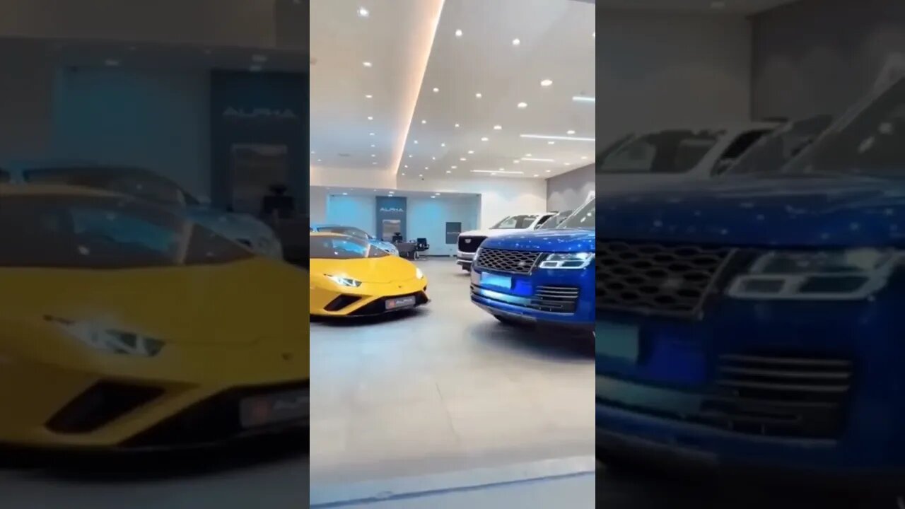 Lamborghini or Range Rover? #lamborgini #rangerover #lamborghinivsrangerover#auto