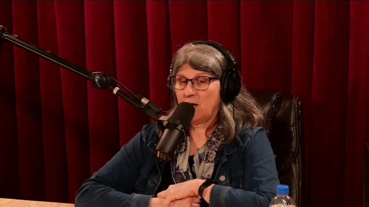Growing Pains with Nicholas Flores #107 - Maggie Kraft Live