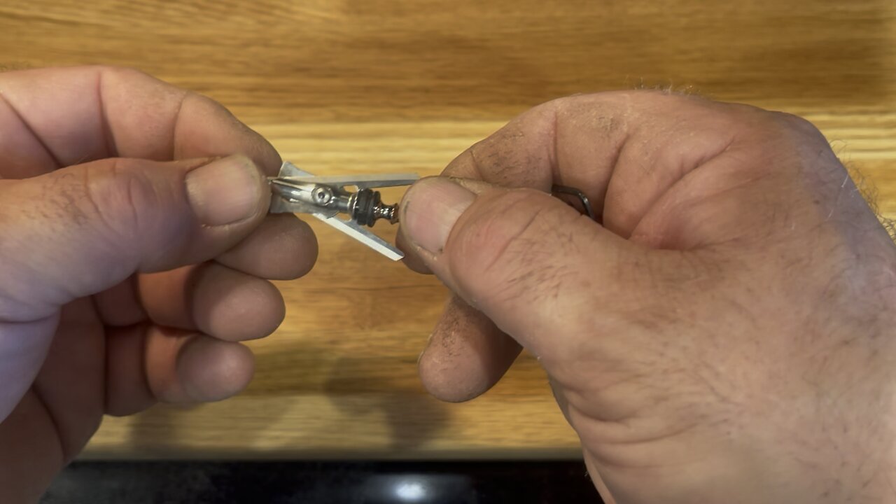 How to sharpen expandable broadheads