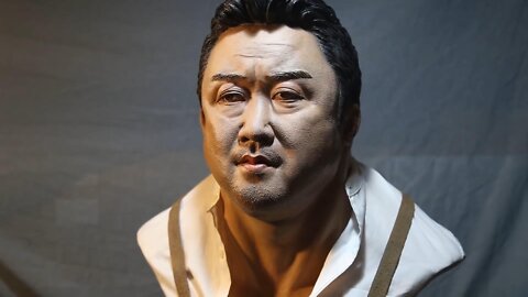 Clay sculpture of South Korean star Ma Dong-seok