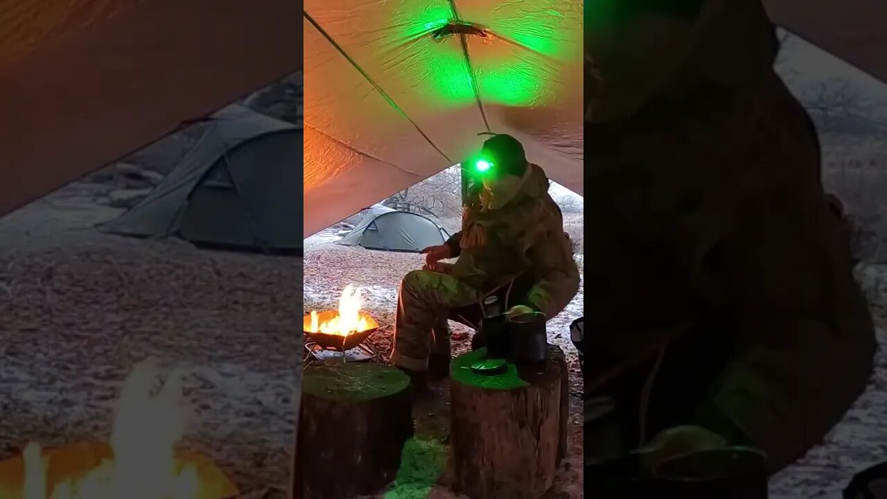 vlog under the tarp and campfire . Wildcamping. Timelapse 12th Dec 2022.