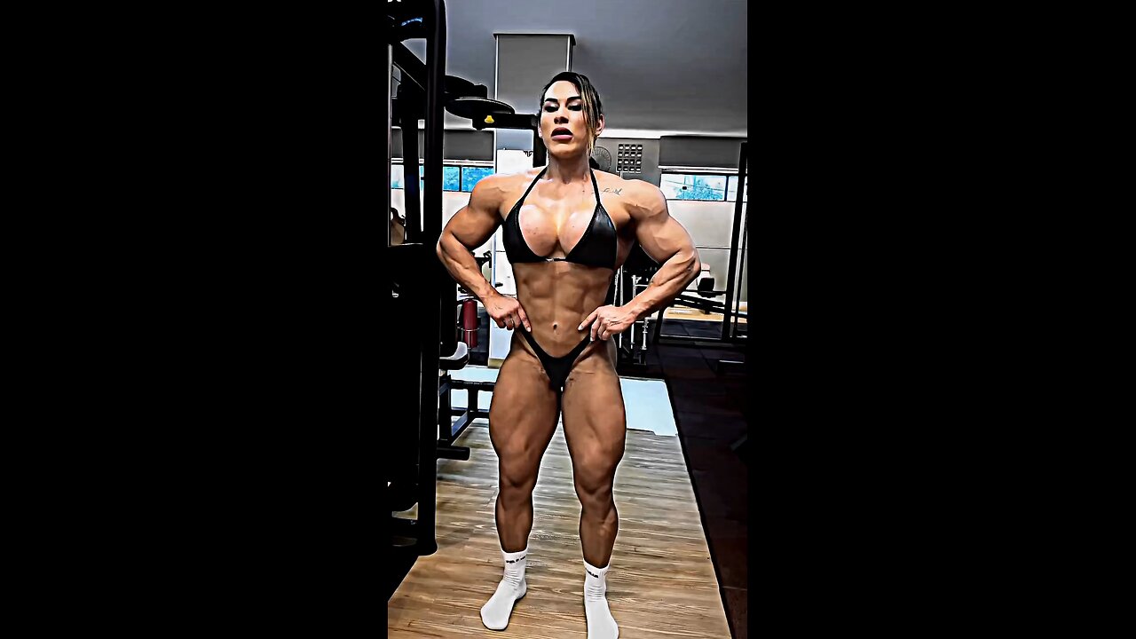 Best female body builder 😲🔥🔥💯budaybulder #femail #wow #vaieal #vido