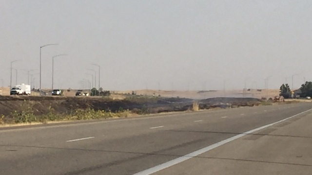 Grass fire closes I-84 near Port of Entry