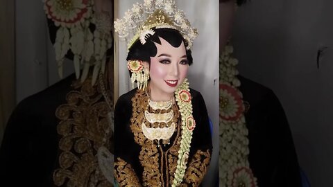 Cantik Sekali ya . Pengantin Adat Jawa dihari Pernikahan . #shorts #short #shortvideo