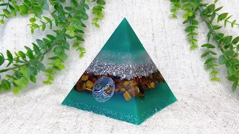 Ascension Orgonites Pyramid - ESMERALDA