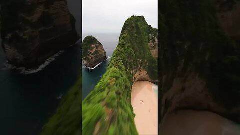 The green Clif Nature Beauty #shortvideo #shorts #short
