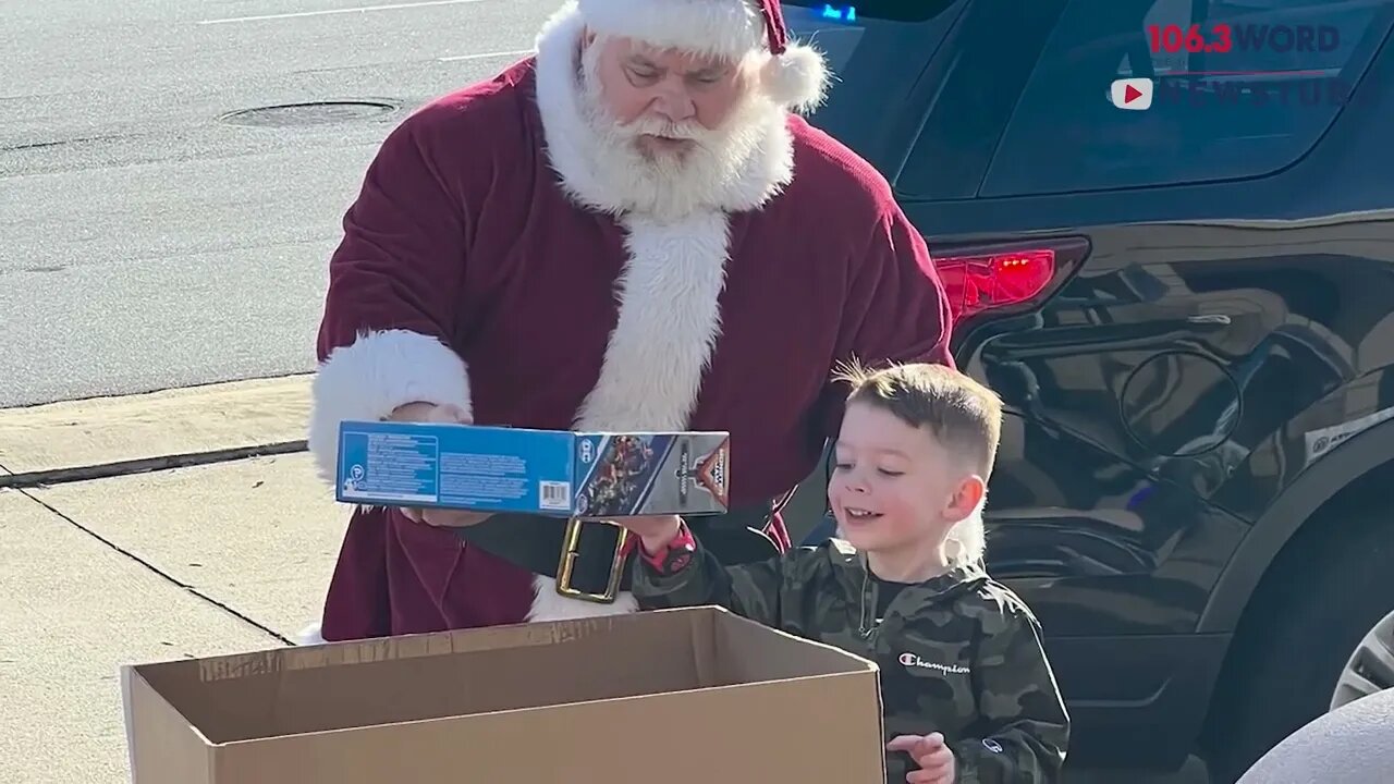 The 2022 LEO Santa Toy Drive Proves a Success