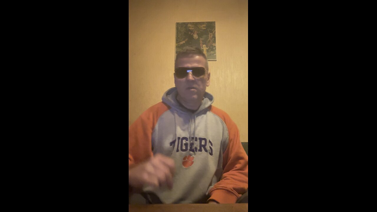 CLOWN WORLD IN ACTION