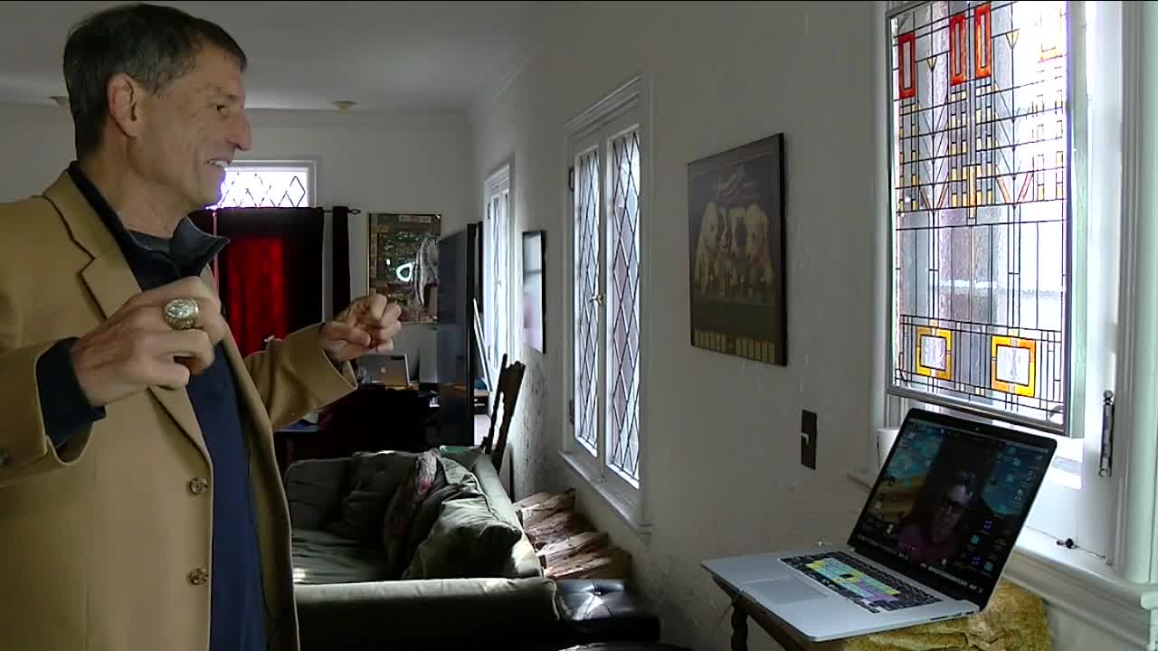 Bernie Kosar surprises father of Chiefs' tight-end and Cleveland Hts native Travis Kelce on call ahead of Sunday's matchup