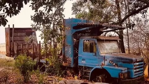 Caminhões Abandonados Parte 20