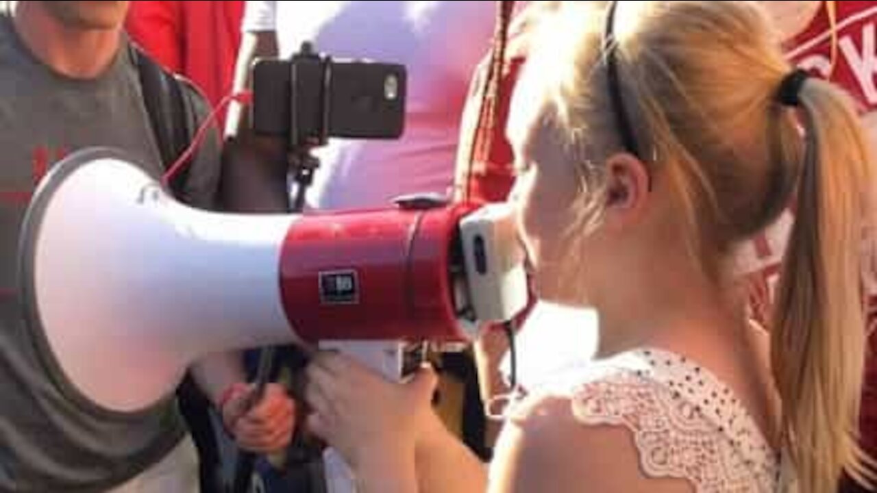 9-year-old gives emotional speech during Black Lives Matter protest