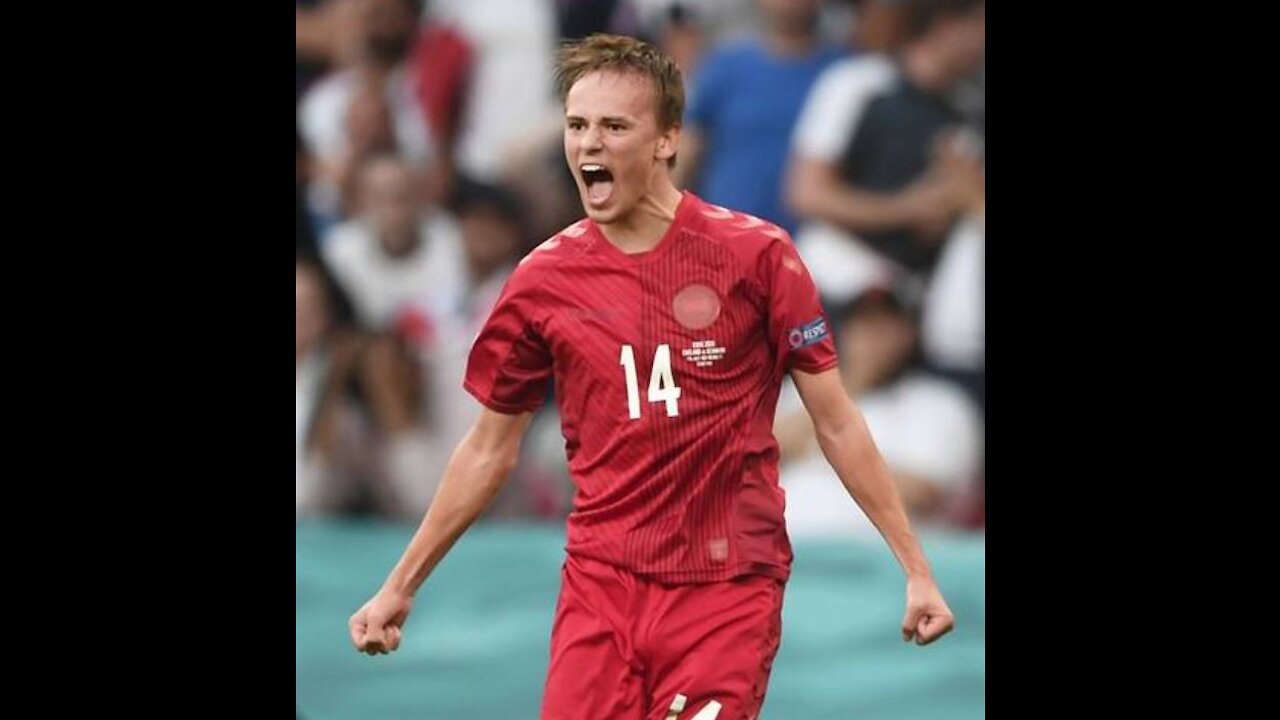 EURO 2020 Semi-Final - Spectacular Goal: Mikkel Damsgaard against England