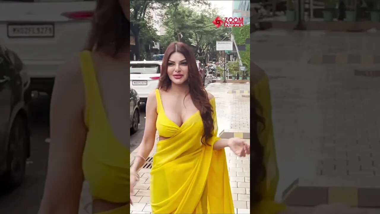 Sherlyn Chopra Looks Very 😋 Bootylicious In Yellow Saree #shorts