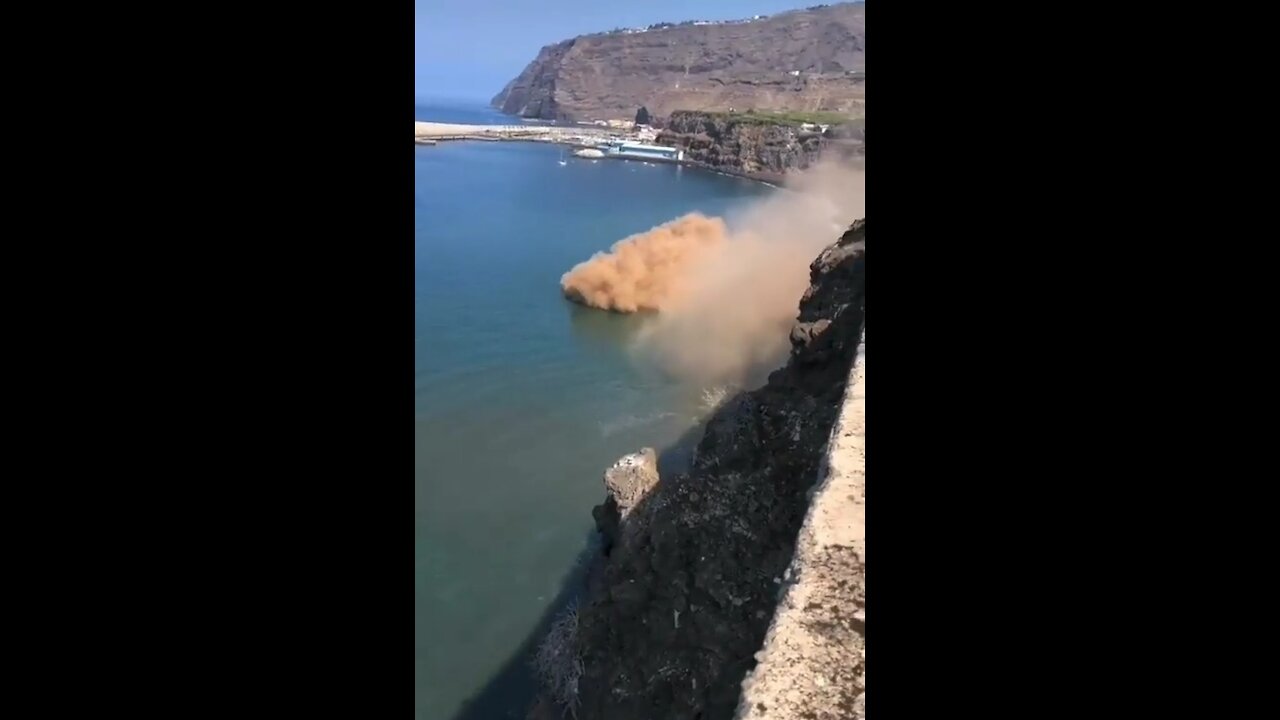 La Palma Landslide into the Atlantic 1/2