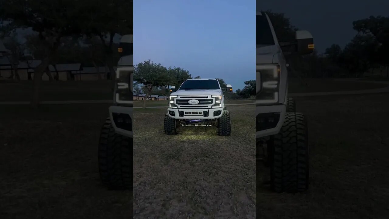 Superduty full length led grille lights in stock on www.Fordsixfo.com