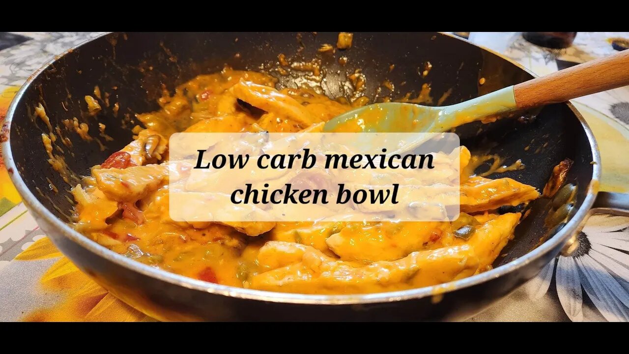 Low carb Mexican chicken bowl #tacotuesday