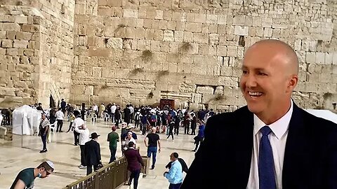 Incredible Jerusalem Outreach The Joyful Sound Messianic Rabbi Zev Porat Preaches