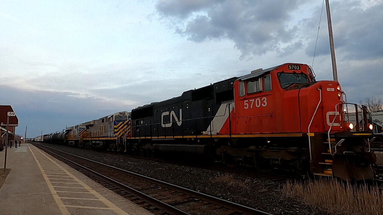 CN 5703 CN 3986 & CN 3917 Engines Manifest Train Westbound In Ontario