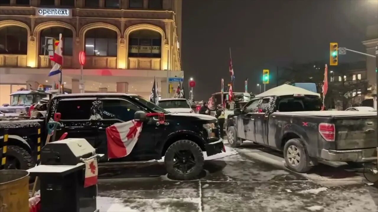 ❤️TRUCKERS❤️ HOLDING THE LINE IN 🇨🇦 OTTAWA 🇨🇦