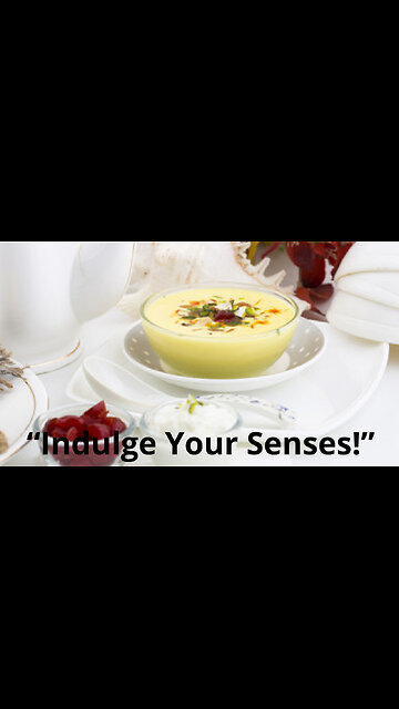 "Indulge Your Senses: The Luxurious Pistachio & Saffron Smoothie Experience!"