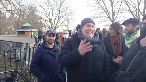 French man accuses Ukraine of Having nazis in the army #speakerscorner