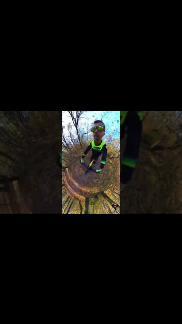 AUTUMN vibes BIKE RIDE with INSTA 360 X3 & GoPro10 | Băneasa Forest, Bucharest | #shorts #short | 🇷🇴