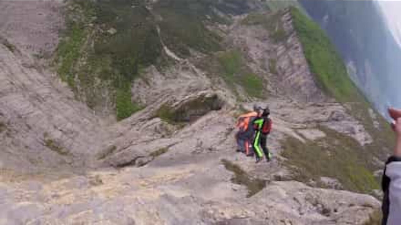 Praticare base jumping è come volare!